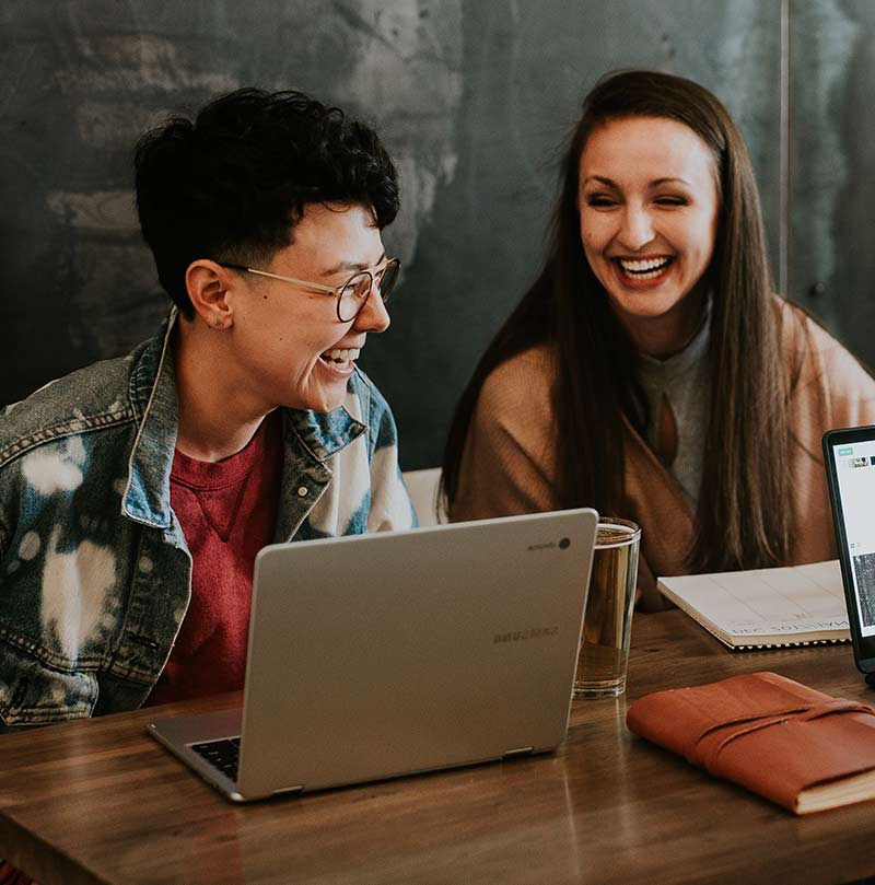 careers-intro AI Business Suites job recruitment in Orlando highlighting positions and employee benefits.